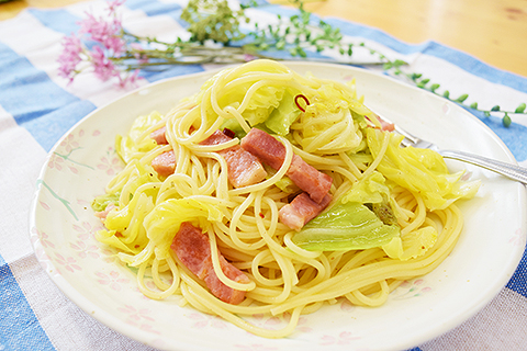 春キャベツとベーコンのあごだしパスタ くらすとレシピ リビック グループ